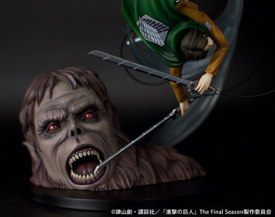 Attack on Titan - Scale Figure Levi vs Beast Titan ver.