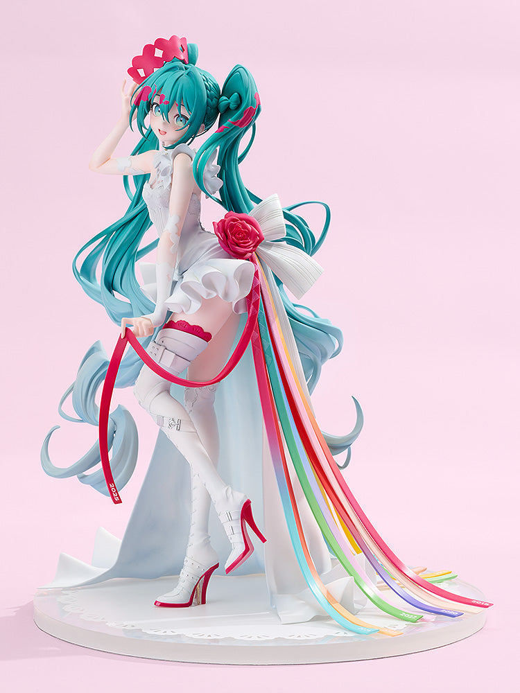 GOOD SMILE RACING - G.S. Collection Racing Miku: 15th Rhapsody 2010-2025 1/7 Scale Figure